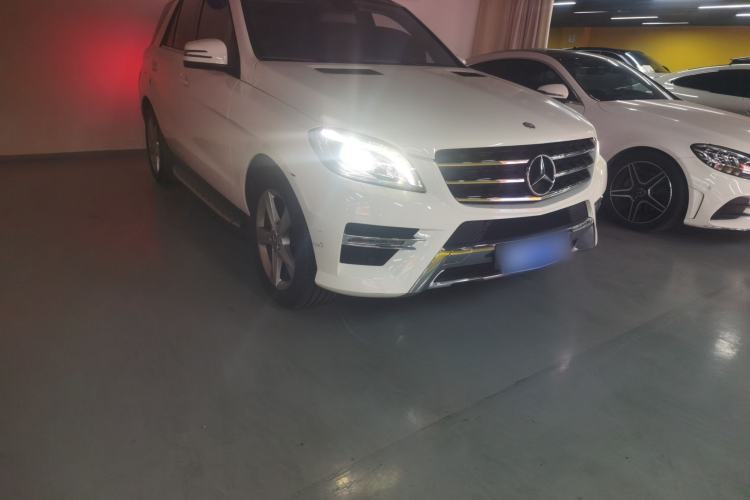 Used Mercedes-Benz M-Class 2014 ML 400 4MATIC Dynamic Model Exterior 1