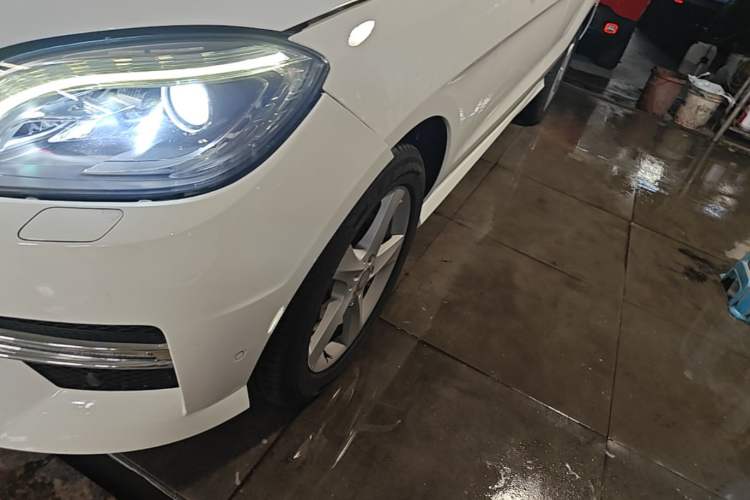 Used Mercedes-Benz M-Class 2014 ML 320 4MATIC Exterior 1