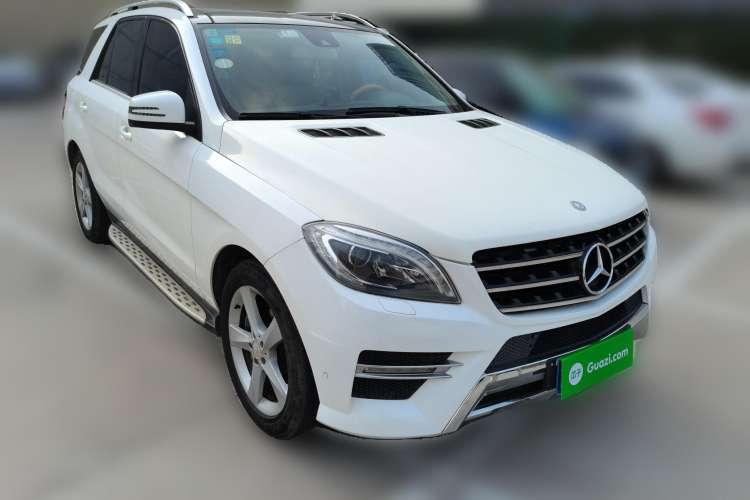 Used Mercedes-Benz M-Class 2014 ML 400 4MATIC Dynamic Model Exterior 2