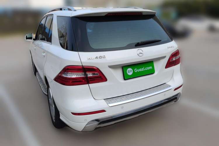 Used Mercedes-Benz M-Class 2014 ML 400 4MATIC Dynamic Model Exterior 3