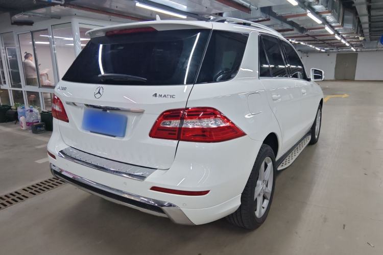 Used Mercedes-Benz M-Class 2014 ML 320 4MATIC Exterior 3