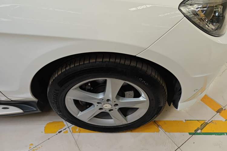 Used Mercedes-Benz M-Class 2014 ML 320 4MATIC Exterior 4