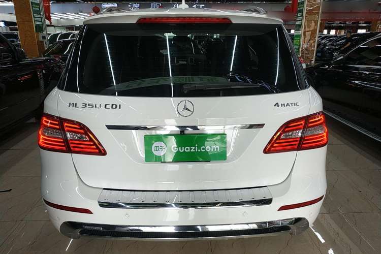 Used Mercedes-Benz M-Class 2014 ML 350 CDI 4MATIC Exterior 4