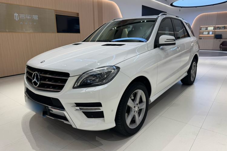 Used Mercedes-Benz M-Class 2014 ML 320 4MATIC Exterior 4