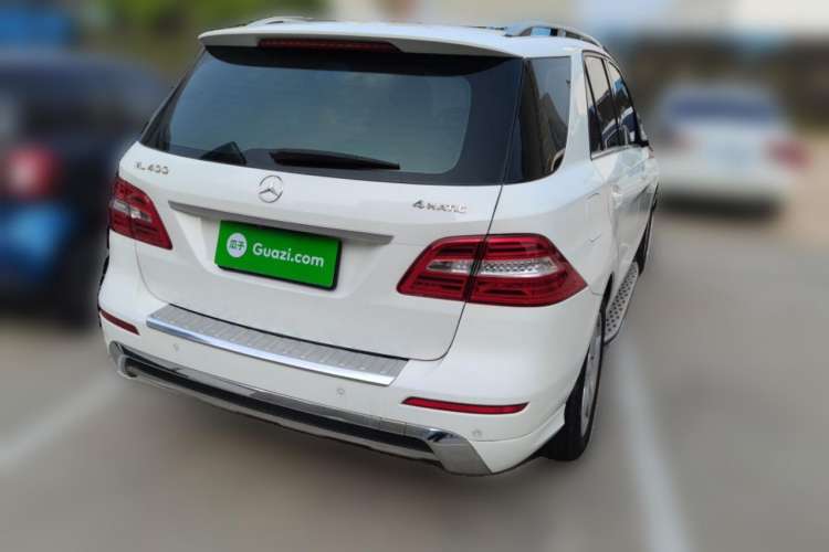Used Mercedes-Benz M-Class 2014 ML 400 4MATIC Dynamic Model Exterior 5