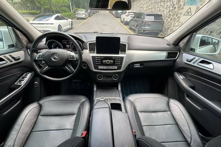 Used Mercedes-Benz M-Class 2014 ML 320 4MATIC Exterior 5