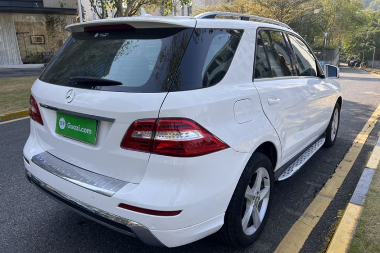 Used Mercedes-Benz M-Class 2014 ML 320 4MATIC Exterior 5
