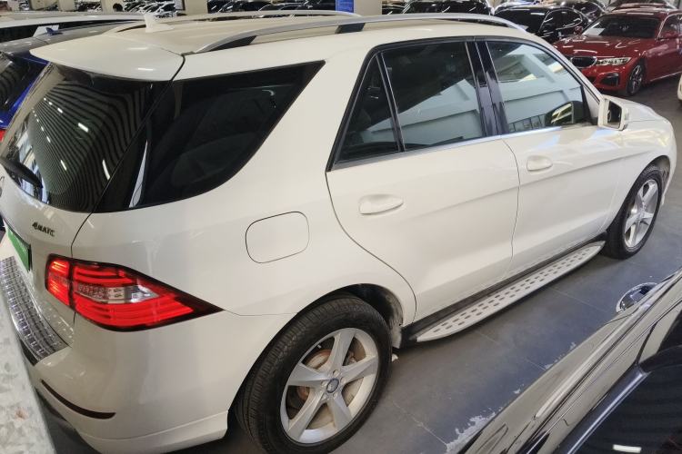 Used Mercedes-Benz M-Class 2014 ML 320 4MATIC Exterior 5