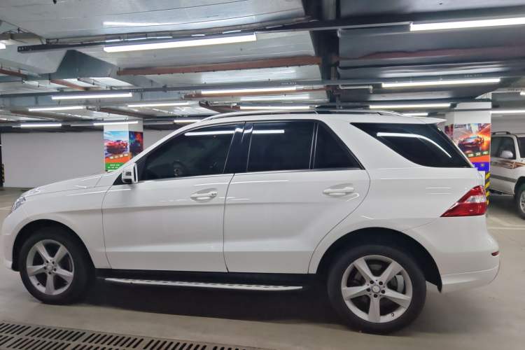 Used Mercedes-Benz M-Class 2014 ML 320 4MATIC Exterior 5