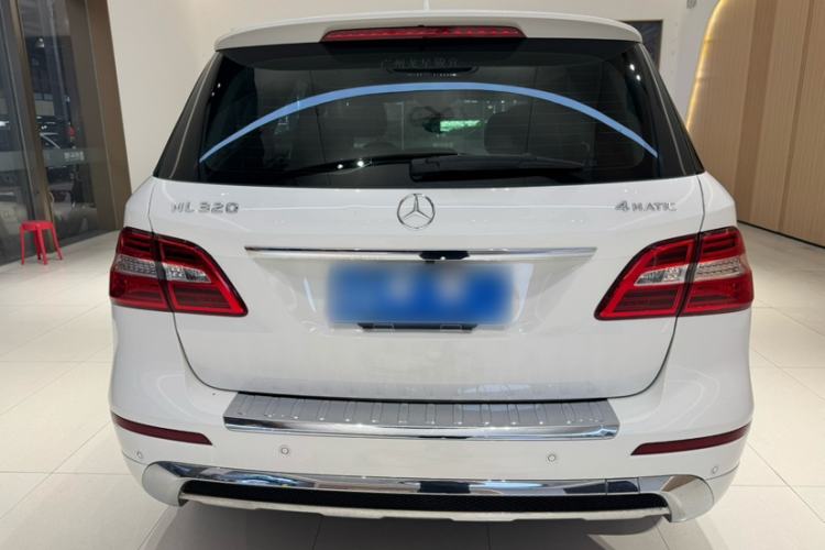 Used Mercedes-Benz M-Class 2014 ML 320 4MATIC Exterior 6
