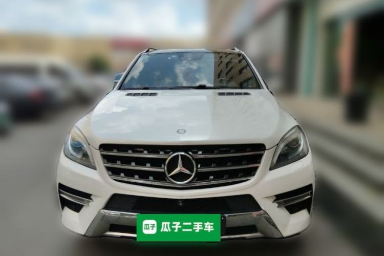 Used Mercedes-Benz M-Class 2014 ML 400 4MATIC Luxury Model Front