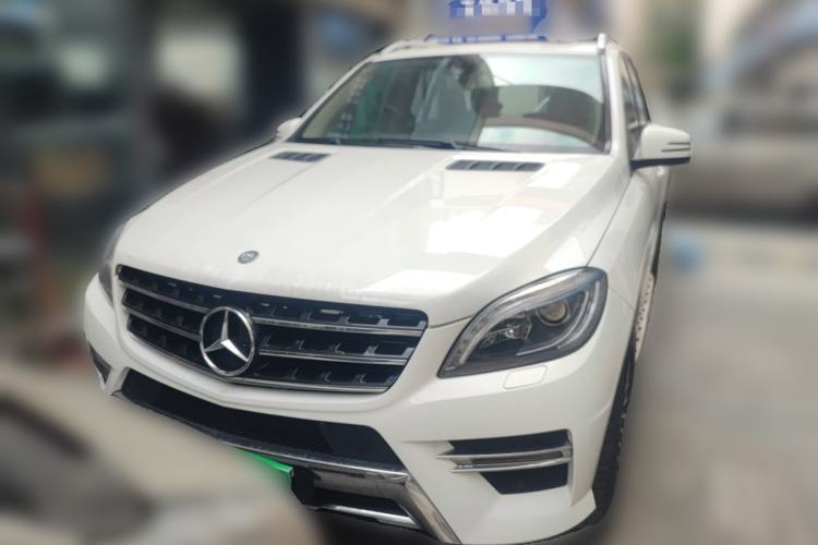 Used Mercedes-Benz M-Class 2014 ML 320 4MATIC Front
