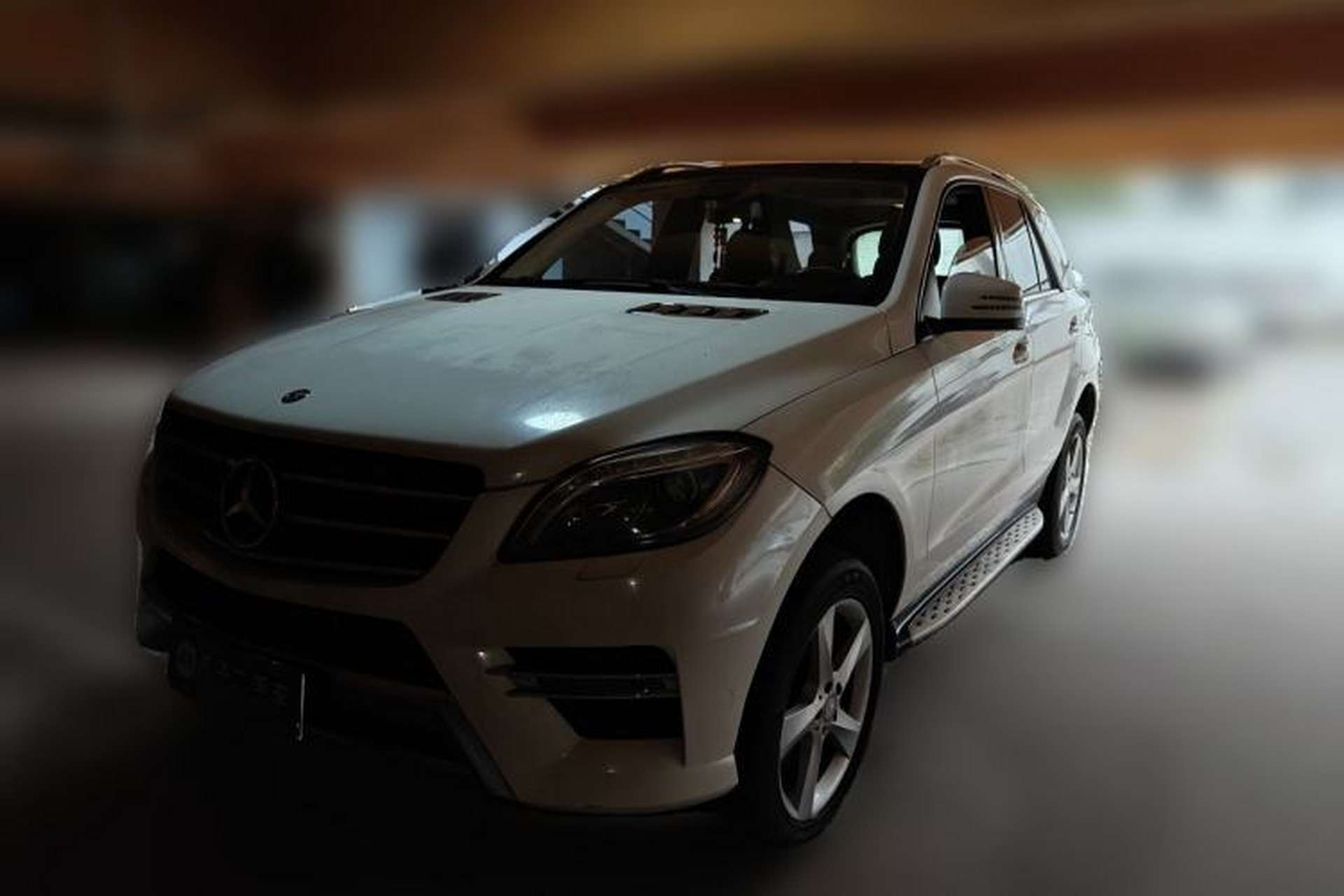 Used Mercedes-Benz M-Class 2014 ML 400 4MATIC Dynamic Model Front Left 45 Deg