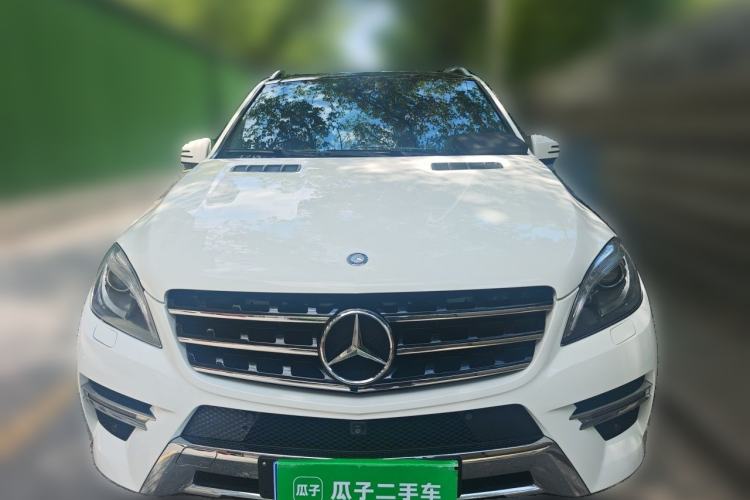 Used Mercedes-Benz M-Class 2014 ML 400 4MATIC Luxury Model Front