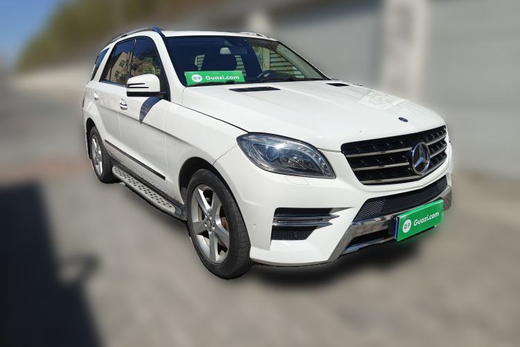 Used Mercedes-Benz M-Class 2014 ML 320 4MATIC Front Right 45 Deg