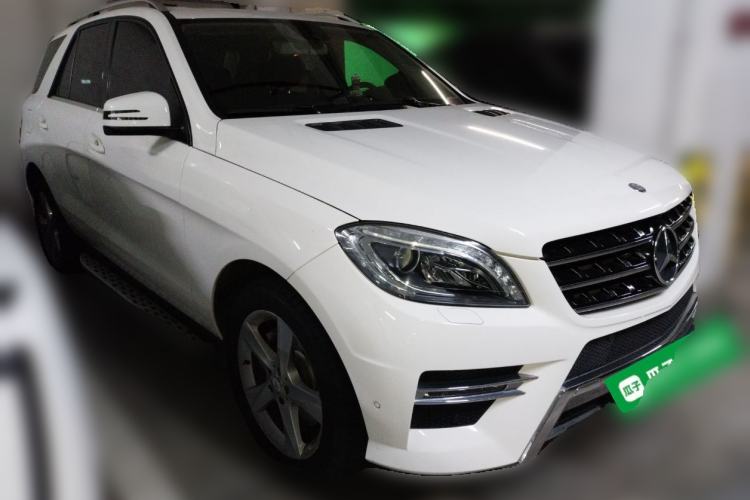 Used Mercedes-Benz M-Class 2014 ML 320 4MATIC Front Right 45 Deg