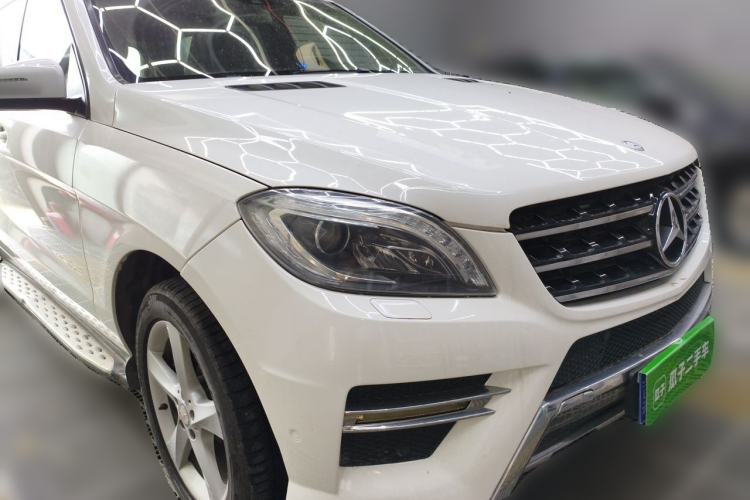 Used Mercedes-Benz M-Class 2014 ML 320 4MATIC Front Right 45 Deg