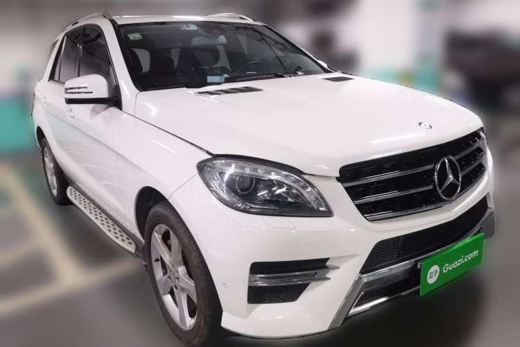 Used Mercedes-Benz M-Class 2014 ML 320 4MATIC Front Right 45 Deg