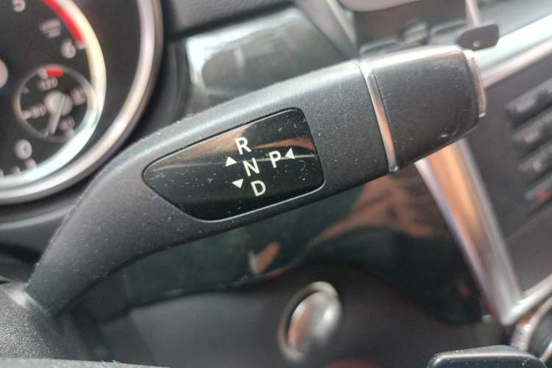 Used Mercedes-Benz M-Class 2014 ML 350 CDI 4MATIC Gear Lever