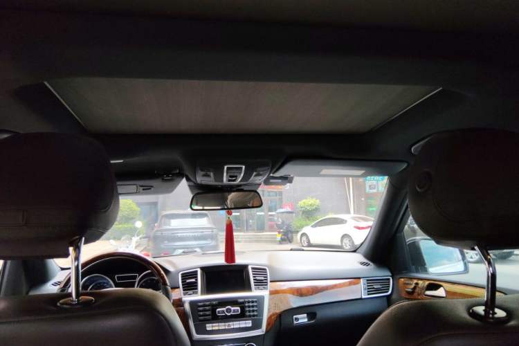 Used Mercedes-Benz M-Class 2014 ML 400 4MATIC Luxury Model Headliner