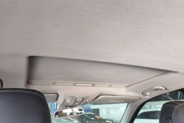 Used Mercedes-Benz M-Class 2014 ML 320 4MATIC Headliner
