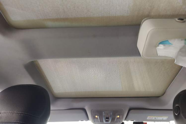 Used Mercedes-Benz M-Class 2014 ML 400 4MATIC Dynamic Model Headliner