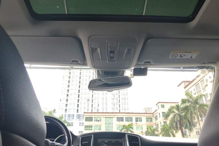 Used Mercedes-Benz M-Class 2014 ML 320 4MATIC Headliner