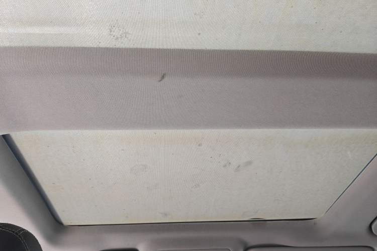 Used Mercedes-Benz M-Class 2014 ML 400 4MATIC Dynamic Model Headliner