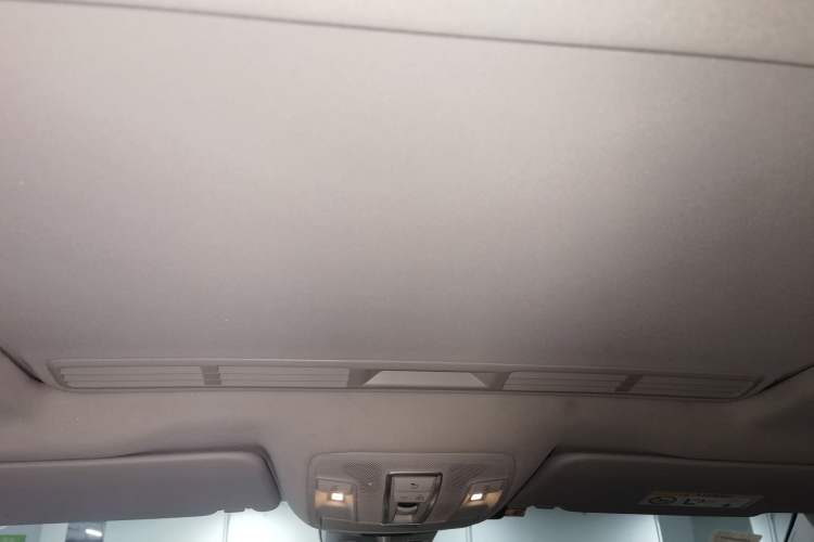 Used Mercedes-Benz M-Class 2014 ML 320 4MATIC Headliner