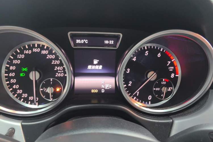 Used Mercedes-Benz M-Class 2014 ML 320 4MATIC Instrument Cluster