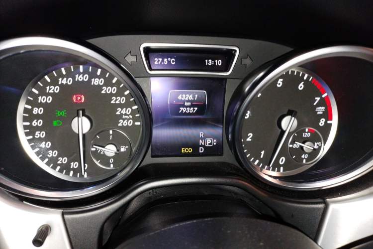 Used Mercedes-Benz M-Class 2014 ML 320 4MATIC Instrument Cluster