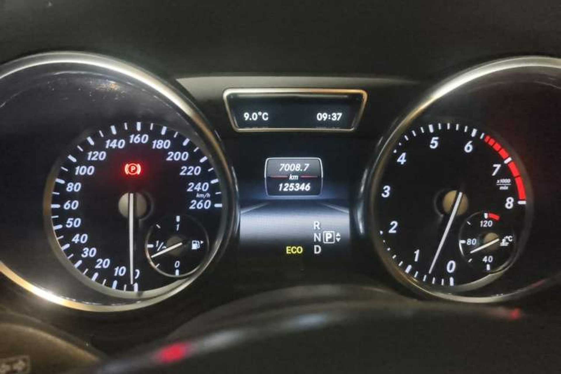 Used Mercedes-Benz M-Class 2014 ML 400 4MATIC Dynamic Model Instrument Cluster
