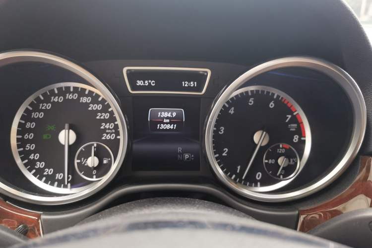 Used Mercedes-Benz M-Class  Instrument Cluster