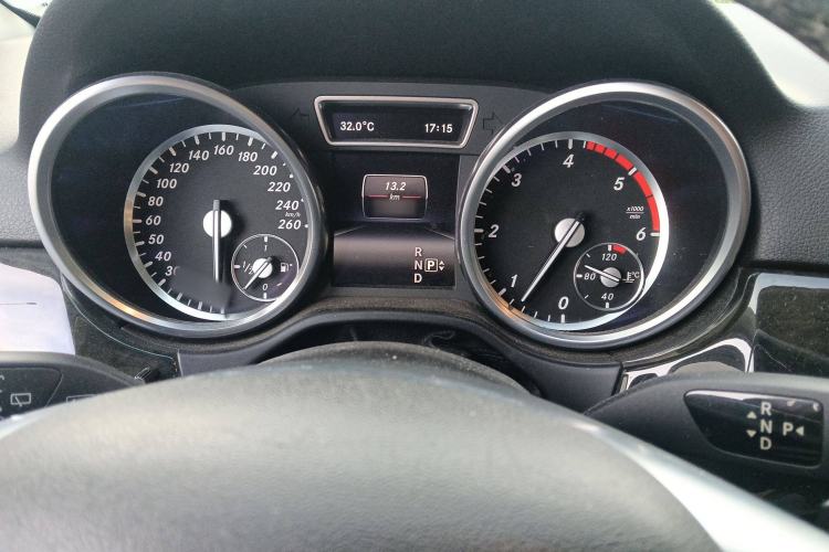 Used Mercedes-Benz M-Class 2014 ML 350 CDI 4MATIC Instrument Cluster