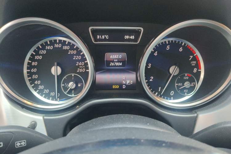 Used Mercedes-Benz M-Class 2014 ML 320 4MATIC Instrument Cluster