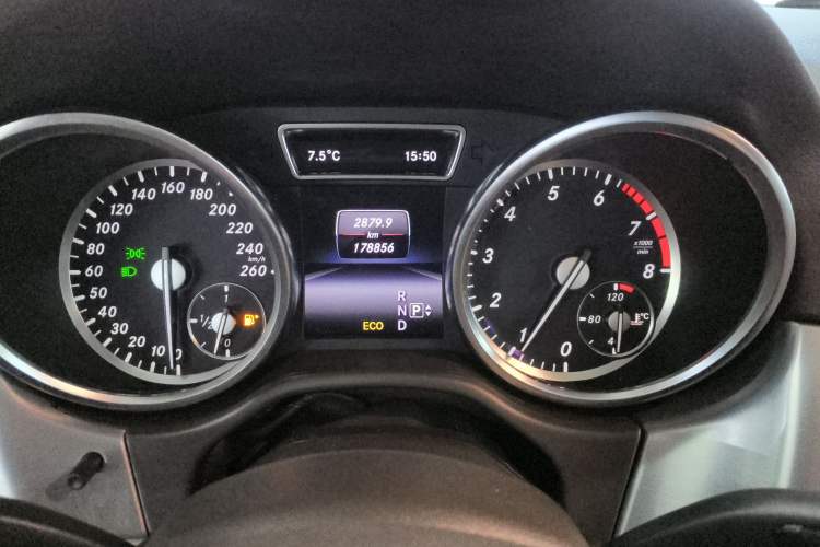 Used Mercedes-Benz M-Class 2014 ML 320 4MATIC Instrument Cluster