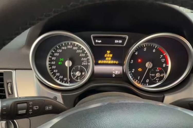 Used Mercedes-Benz M-Class 2014 ML 320 4MATIC Instrument Cluster