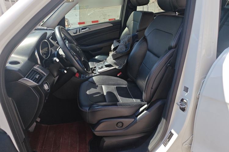 Used Mercedes-Benz M-Class 2014 ML 320 4MATIC Left Front Seat
