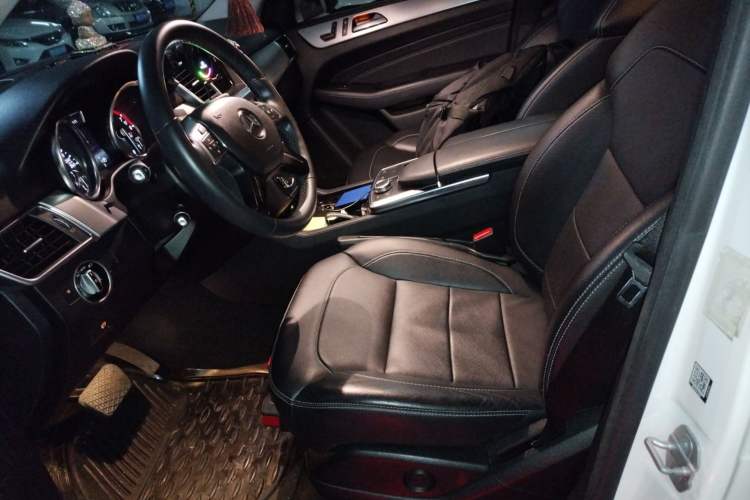 Used Mercedes-Benz M-Class 2014 ML 320 4MATIC Left Front Seat