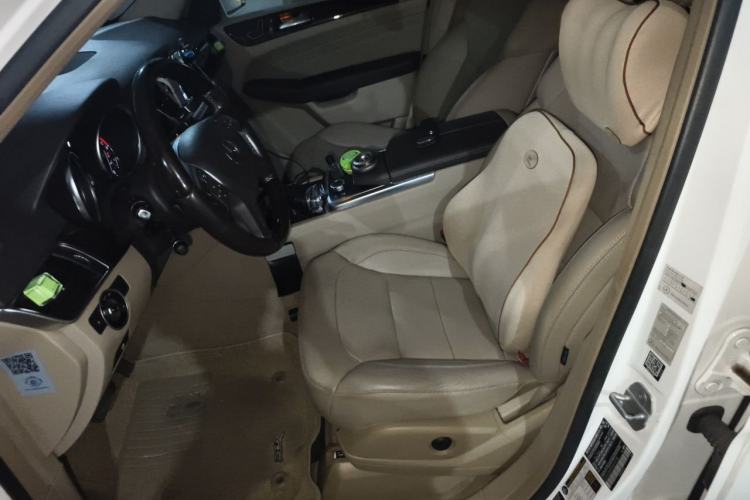 Used Mercedes-Benz M-Class  Left Front Seat