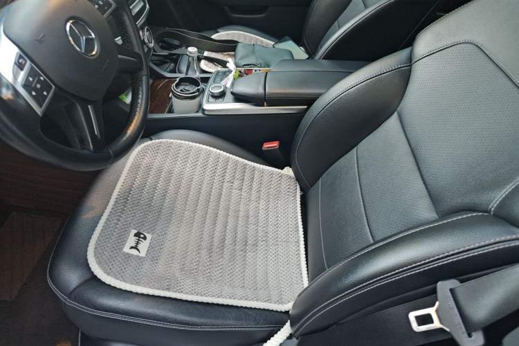 Used Mercedes-Benz M-Class 2014 ML 400 4MATIC Dynamic Model Left Front Seat