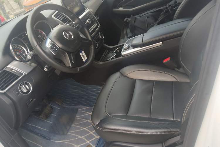 Used Mercedes-Benz M-Class 2014 ML 320 4MATIC Left Front Seat