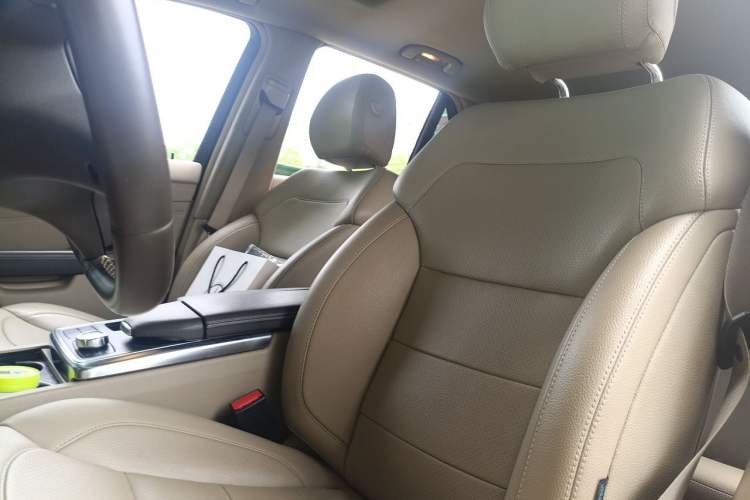 Used Mercedes-Benz M-Class 2014 ML 320 4MATIC Left Front Seat