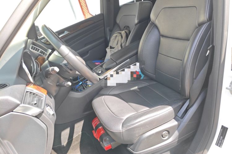 Used Mercedes-Benz M-Class 2014 ML 400 4MATIC Dynamic Model Left Front Seat