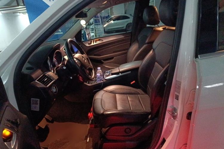 Used Mercedes-Benz M-Class 2014 ML 320 4MATIC Left Front Seat