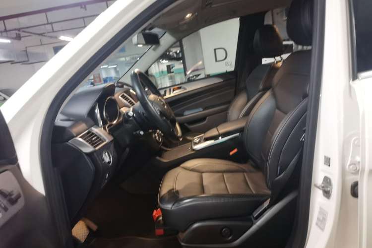 Used Mercedes-Benz M-Class 2014 ML 320 4MATIC Left Front Seat