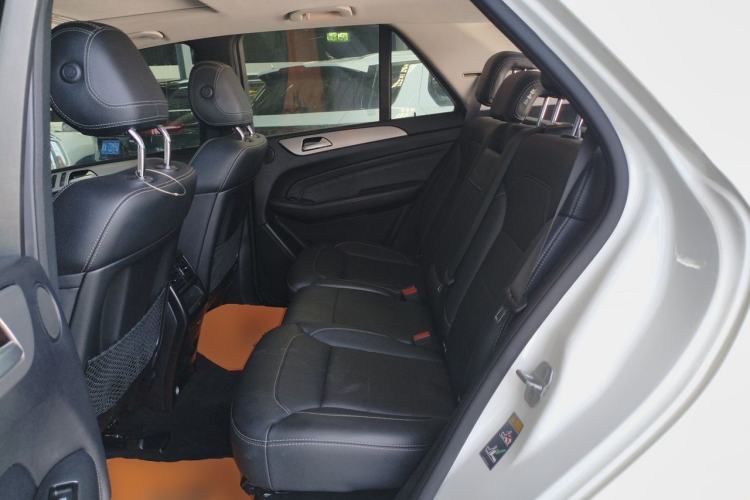 Used Mercedes-Benz M-Class 2014 ML 320 4MATIC Left Rear Seat