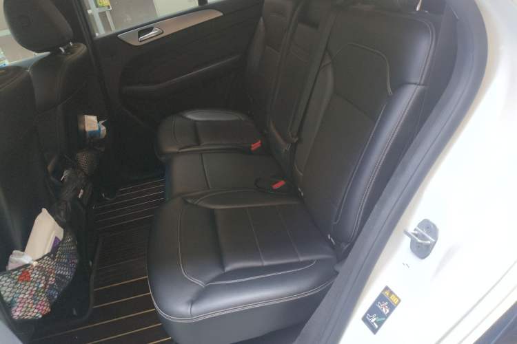 Used Mercedes-Benz M-Class 2014 ML 320 4MATIC Left Rear Seat