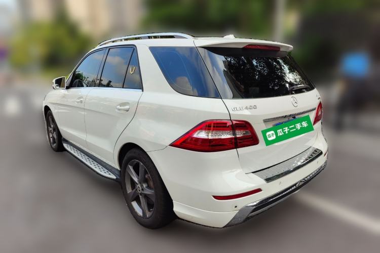 Used Mercedes-Benz M-Class 2014 ML 400 4MATIC Dynamic Model Rear Left 45 Deg