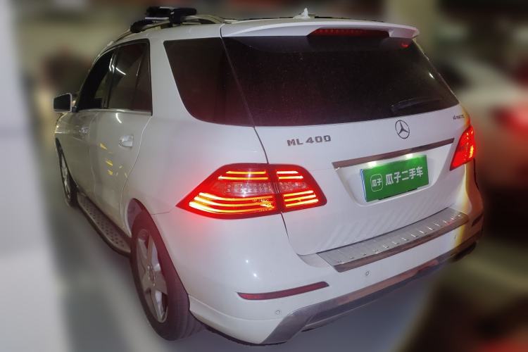 Used Mercedes-Benz M-Class 2014 ML 400 4MATIC Luxury Model Rear Left 45 Deg